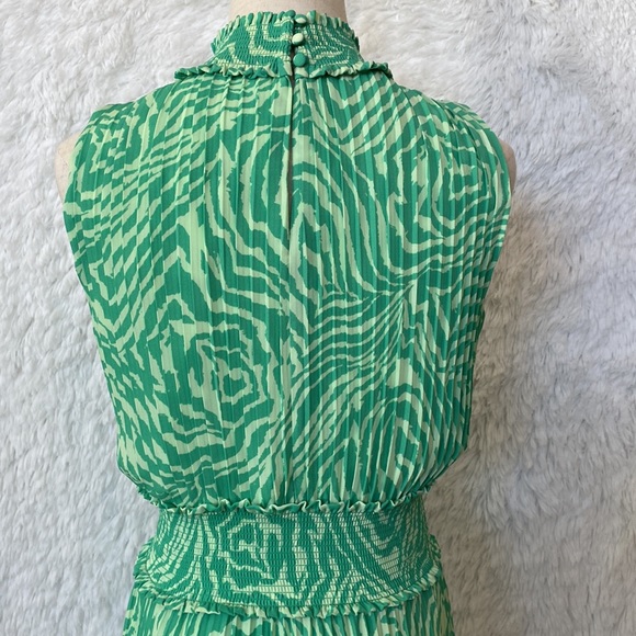 💖NANETTE LEPORE Emerald Isle Green Pleated High Neck Printed Dress, sz 4 NWT - Picture 8 of 12